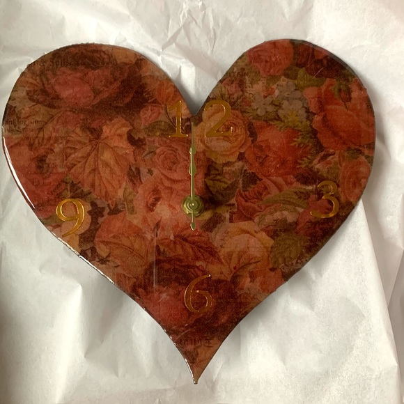 Resin/Metal Clock Examples - Picture 6 of 8